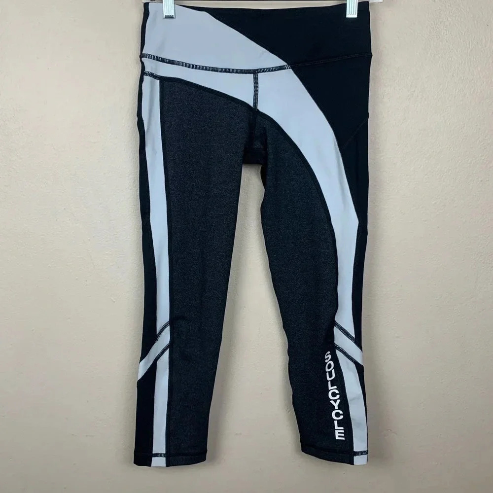 Soulcycle Legging Capri Legging Logo Gray White Cropped Cycling Spin Workout S